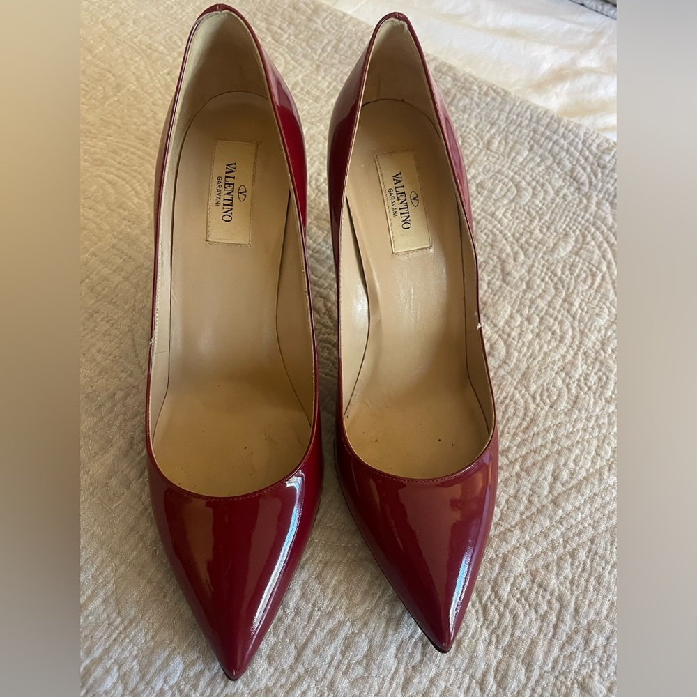 Valentino Rockstud Patent Leather Pump